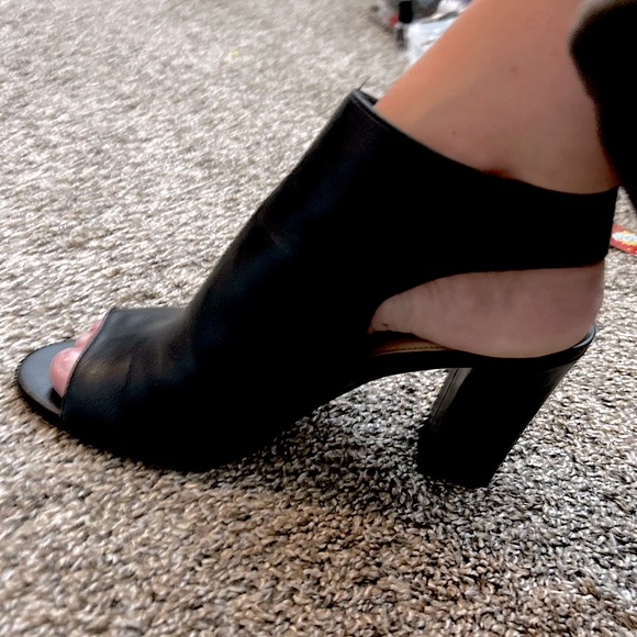 Via Spiga Womens Block Heel Peep Toe Ankle Strap Sandals Black Leather Size 8 - Picture 2 of 5